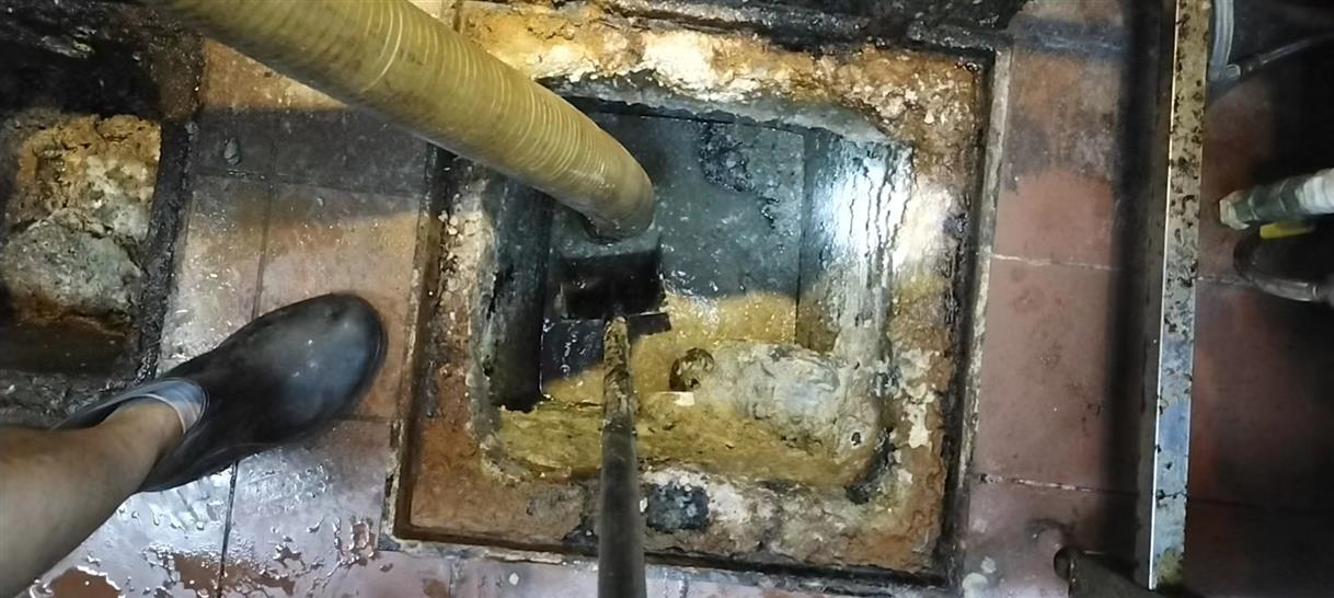 安福污水池清理一般都有毒气，怎么预防中毒呢？